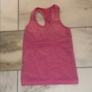 Lululemon tank